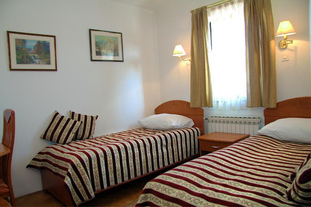 Gea Bed And Breakfast Generalski Stol Room photo